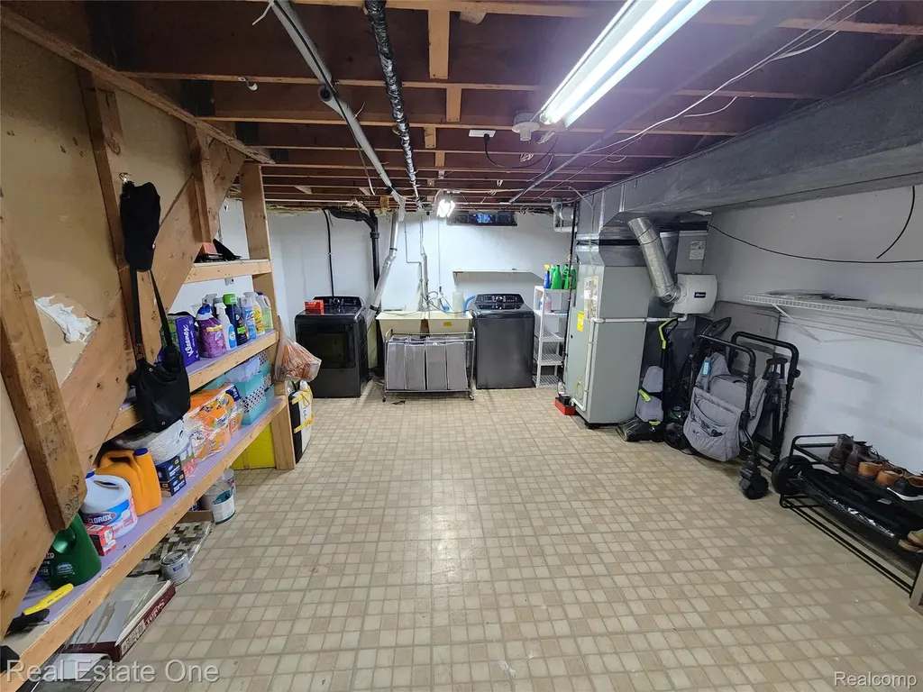 35636 Bonneville Drive Sterling Heights City MI 48312