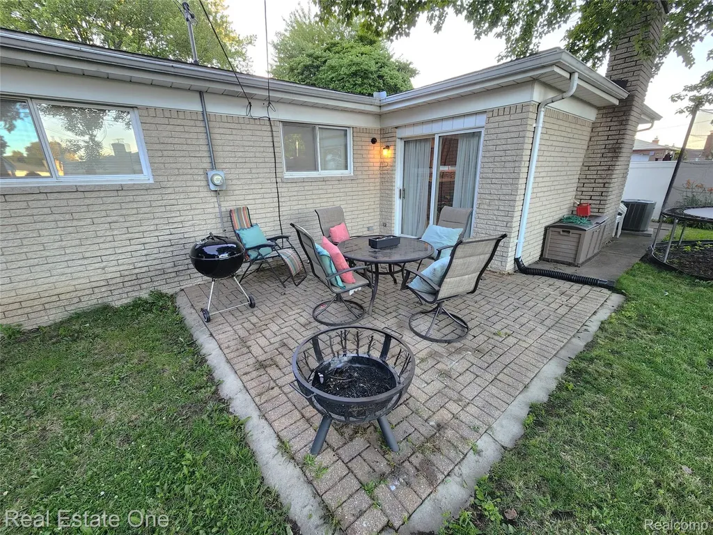 35636 Bonneville Drive Sterling Heights City MI 48312