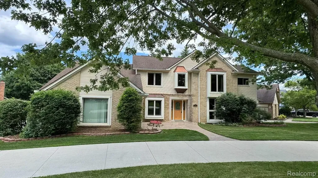 3440 Salem Drive Rochester Hills City MI 48306