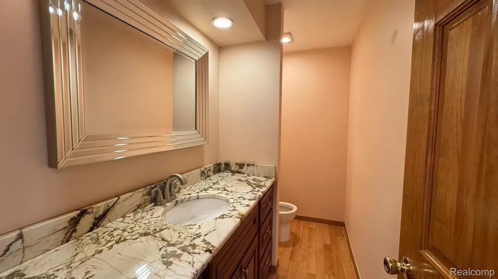 3440 Salem Drive Rochester Hills City MI 48306