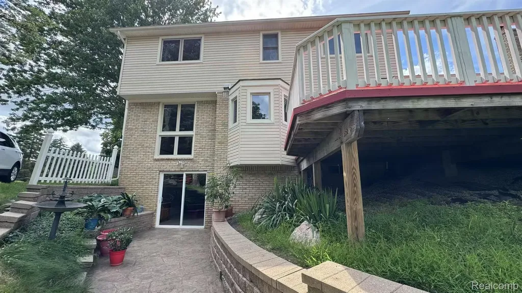 3440 Salem Drive Rochester Hills City MI 48306
