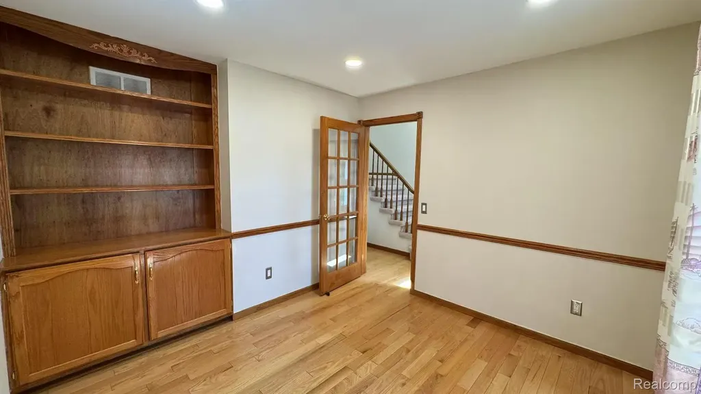 3440 Salem Drive Rochester Hills City MI 48306