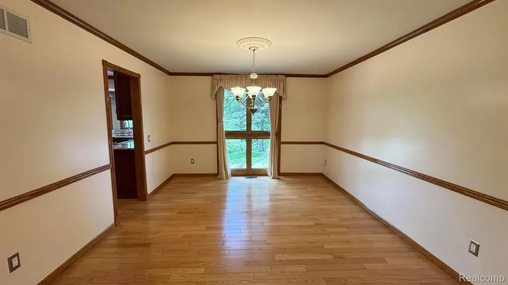 3440 Salem Drive Rochester Hills City MI 48306