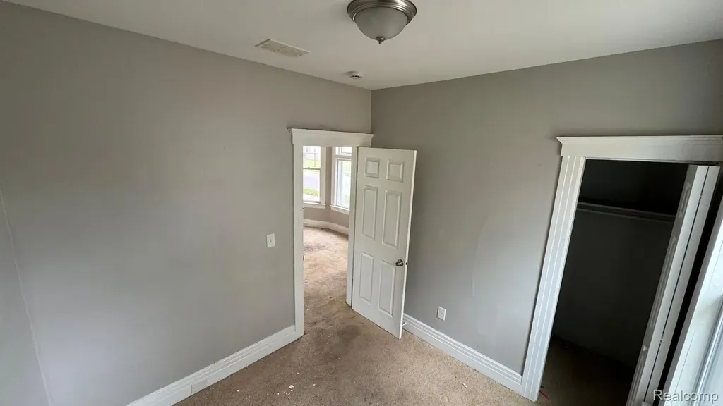 253 Beechwood Street River Rouge City MI 48218