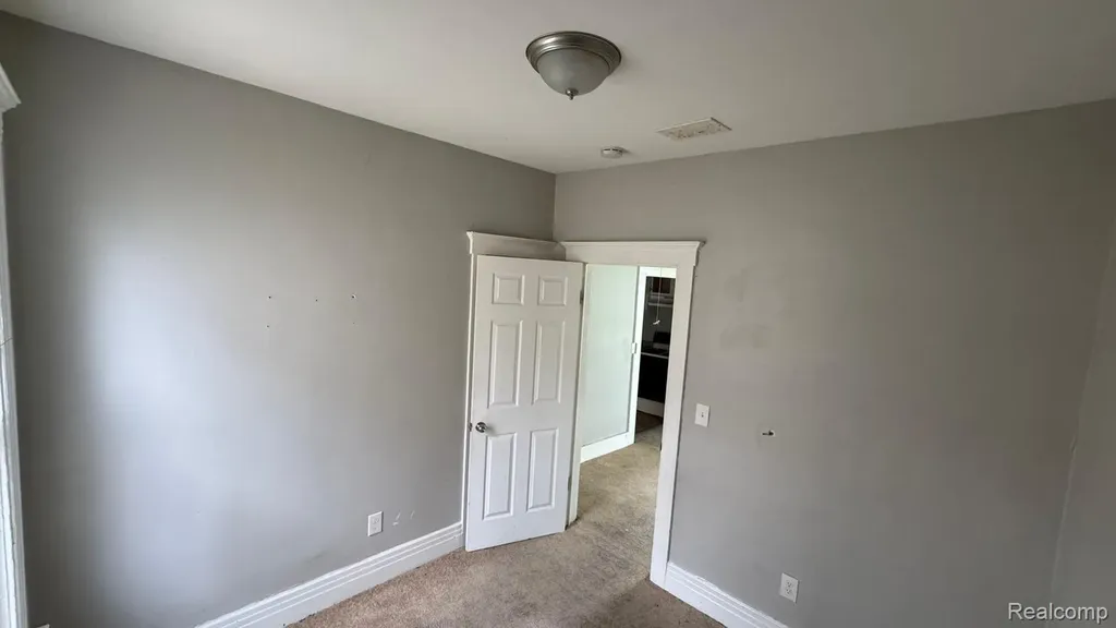 253 Beechwood Street River Rouge City MI 48218
