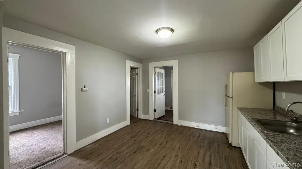 253 Beechwood Street River Rouge City MI 48218