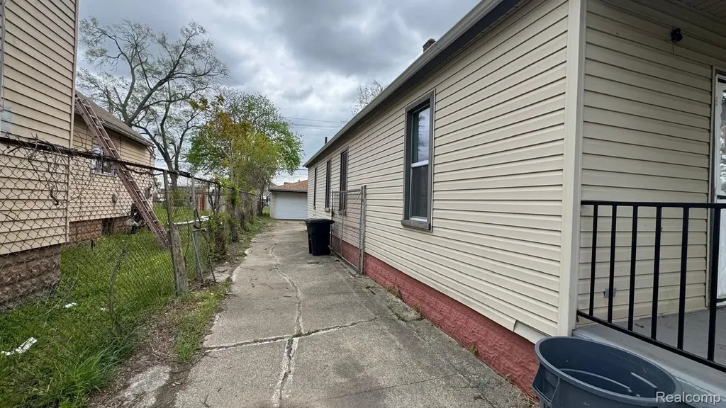 253 Beechwood Street River Rouge City MI 48218
