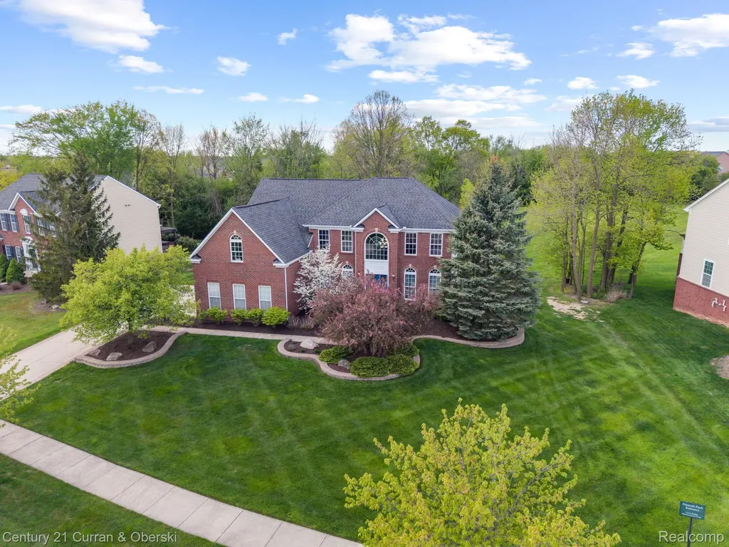 23498 Prescott Lane W Lyon Charter Township MI 48178