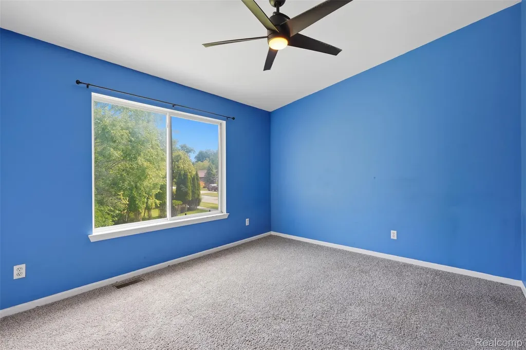 1099 Carriage Hill Drive Fenton City MI 48430
