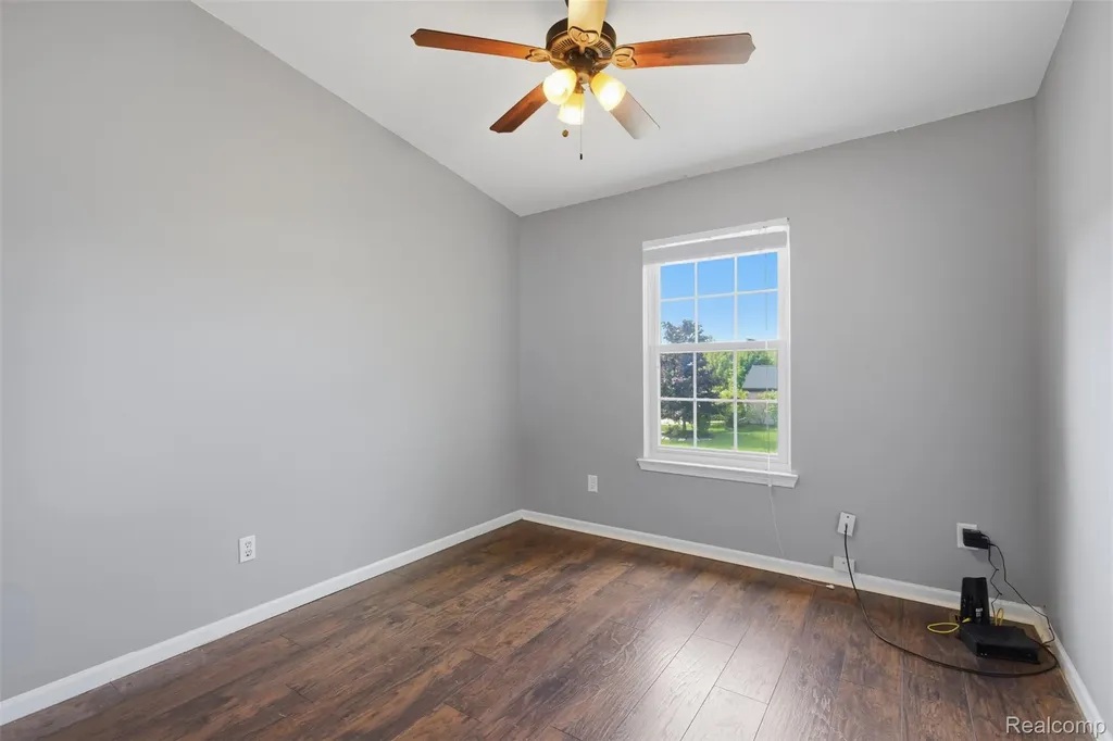 1099 Carriage Hill Drive Fenton City MI 48430