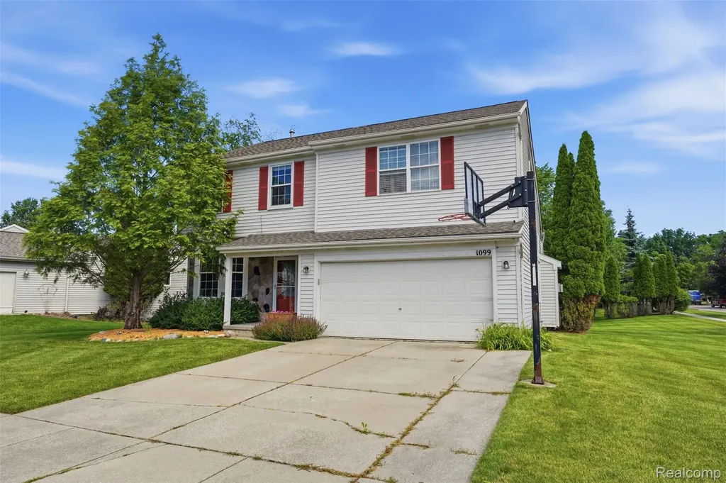 1099 Carriage Hill Drive Fenton City MI 48430