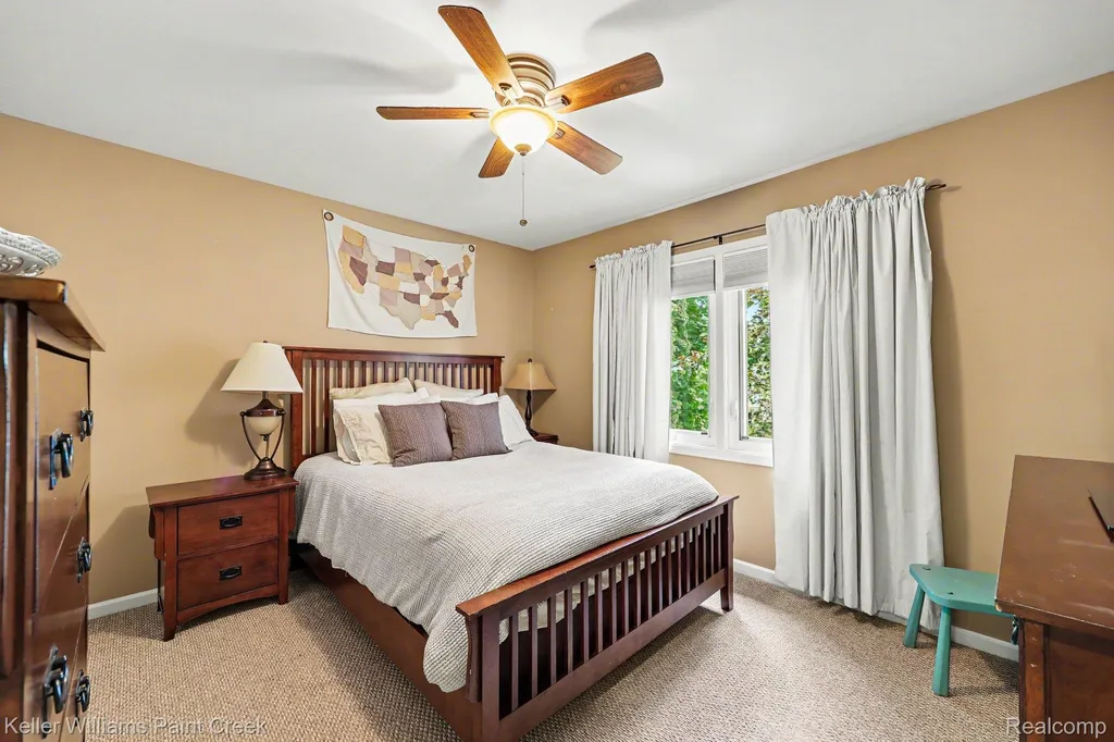 50483 Heatherwood Lane Shelby Charter Township MI 48317