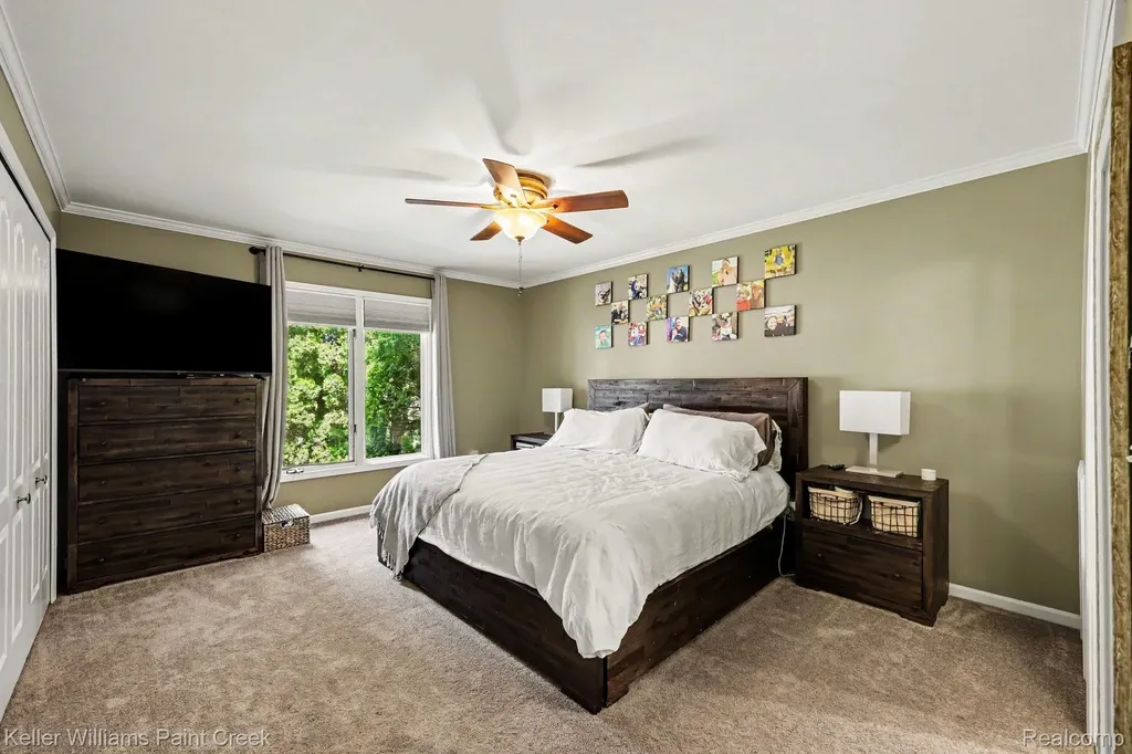 50483 Heatherwood Lane Shelby Charter Township MI 48317
