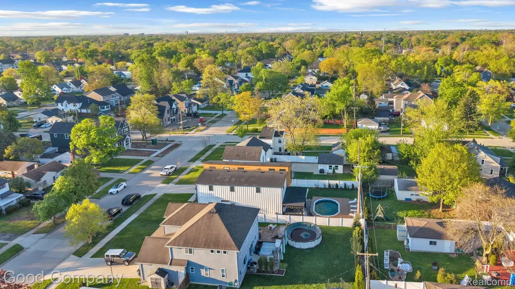3813 Linwood Avenue Royal Oak City MI 48073