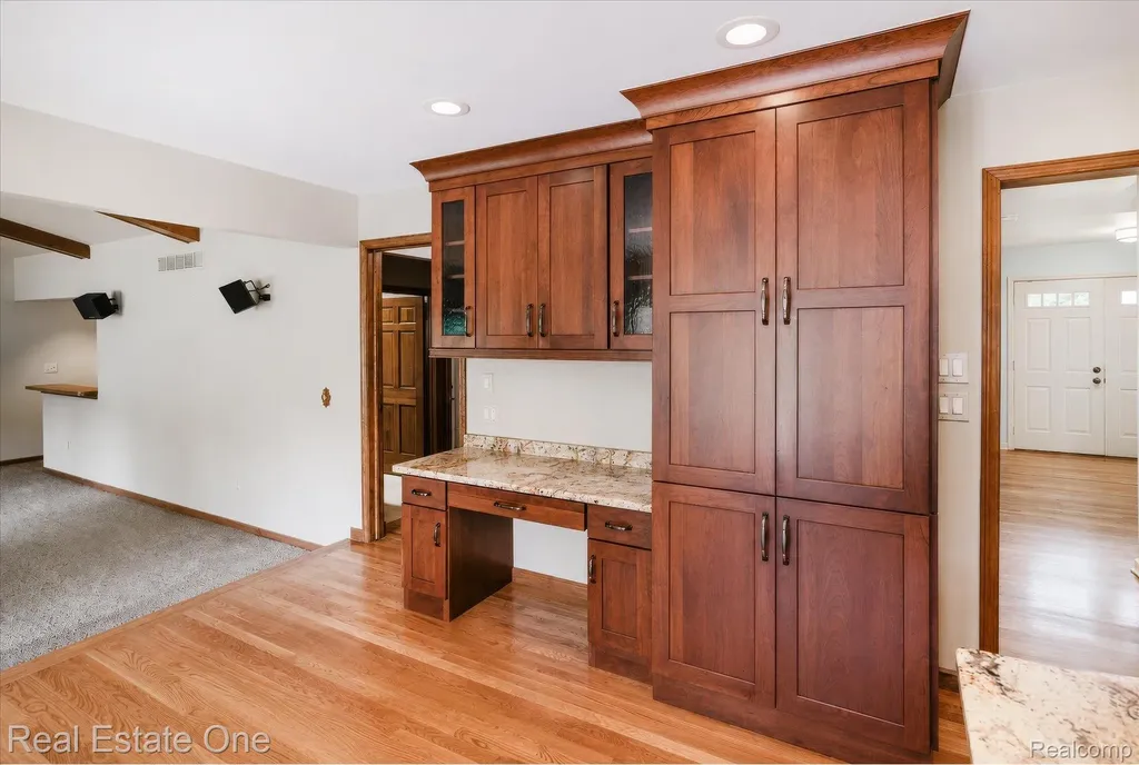 3393 Charlwood Drive Rochester Hills City MI 48306