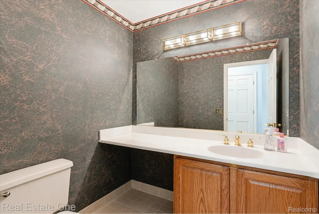 3393 Charlwood Drive Rochester Hills City MI 48306
