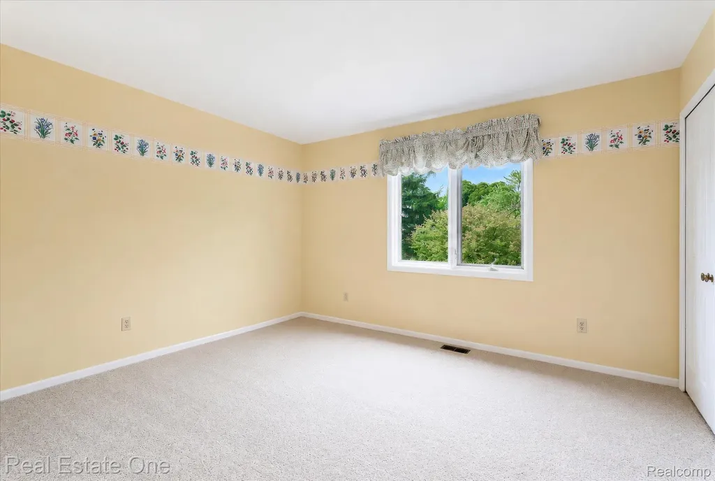 3393 Charlwood Drive Rochester Hills City MI 48306