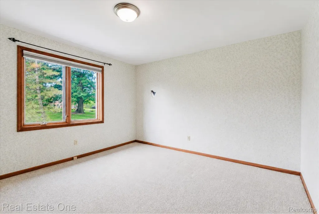 3393 Charlwood Drive Rochester Hills City MI 48306