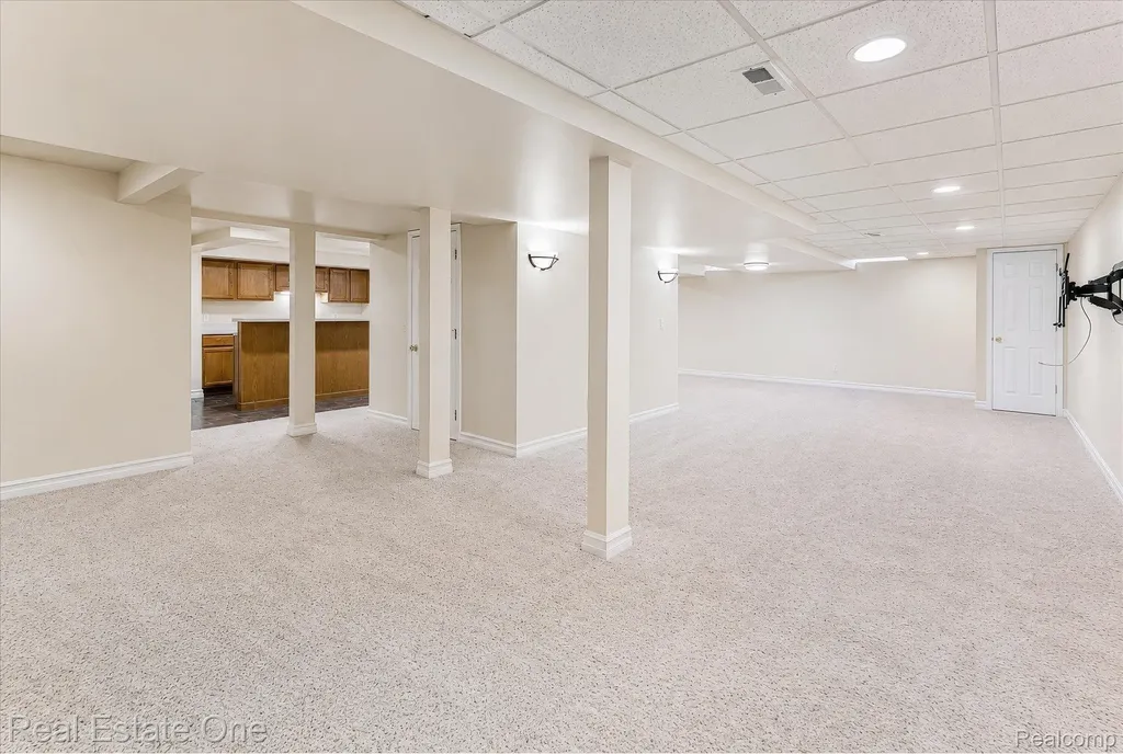 3393 Charlwood Drive Rochester Hills City MI 48306