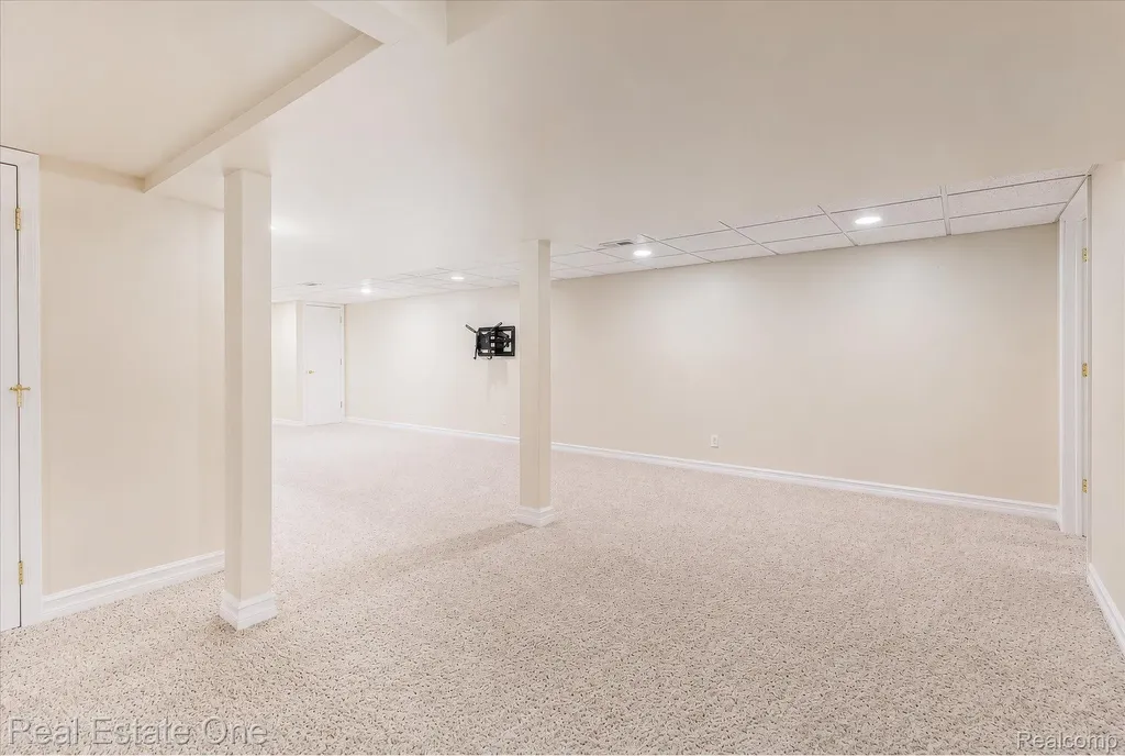 3393 Charlwood Drive Rochester Hills City MI 48306