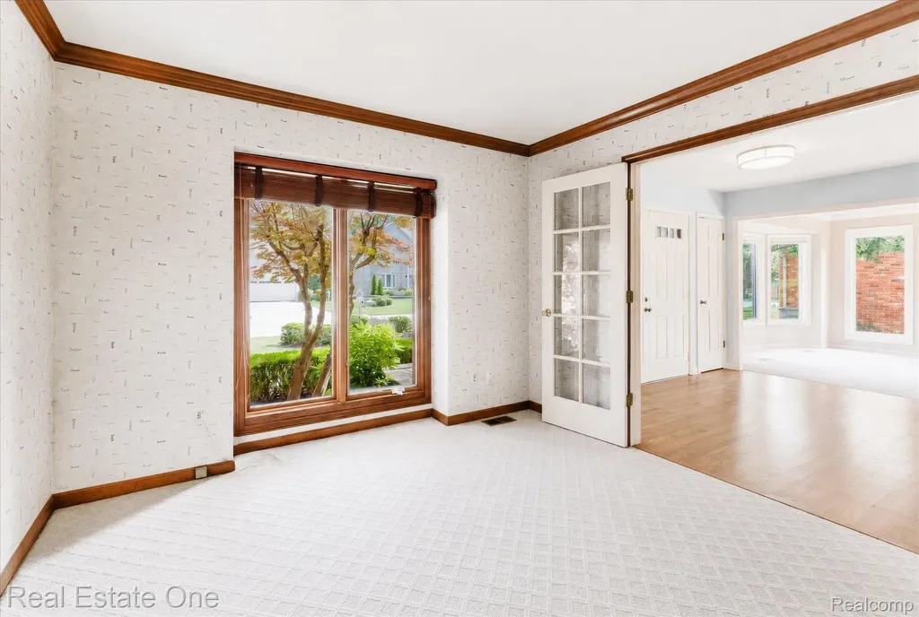 3393 Charlwood Drive Rochester Hills City MI 48306