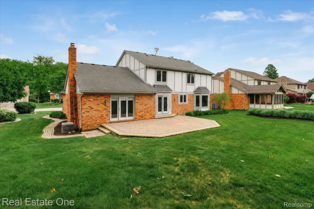 3393 Charlwood Drive Rochester Hills City MI 48306