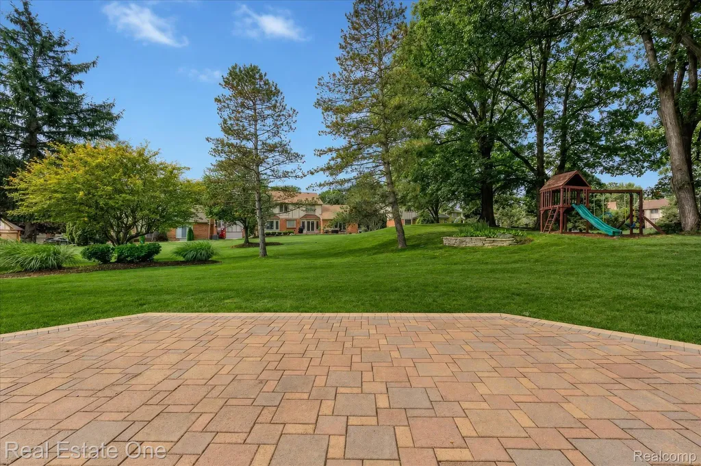 3393 Charlwood Drive Rochester Hills City MI 48306