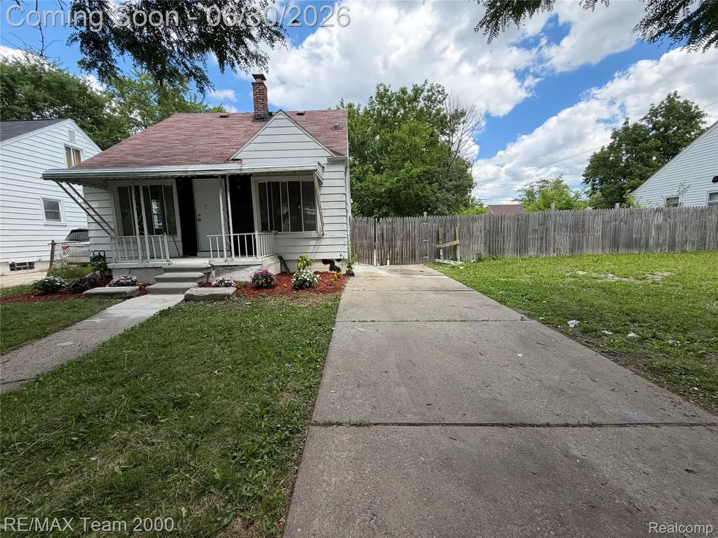 6760 Warwick Street Detroit City MI 48228