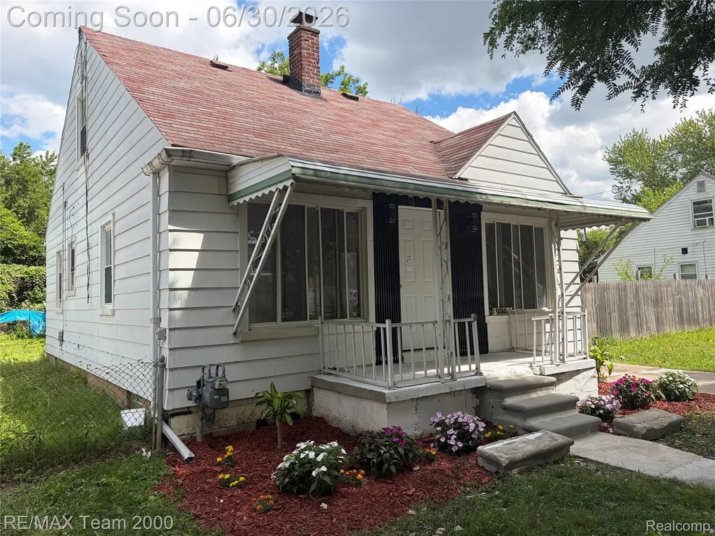 6760 Warwick Street Detroit City MI 48228