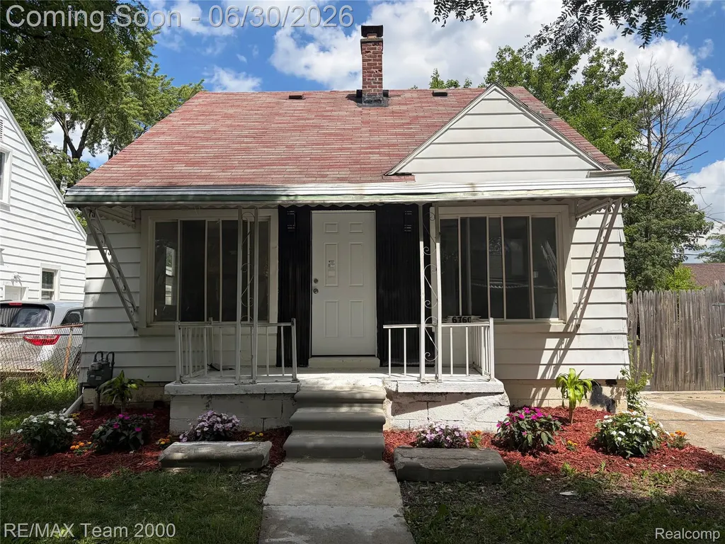 6760 Warwick Street Detroit City MI 48228