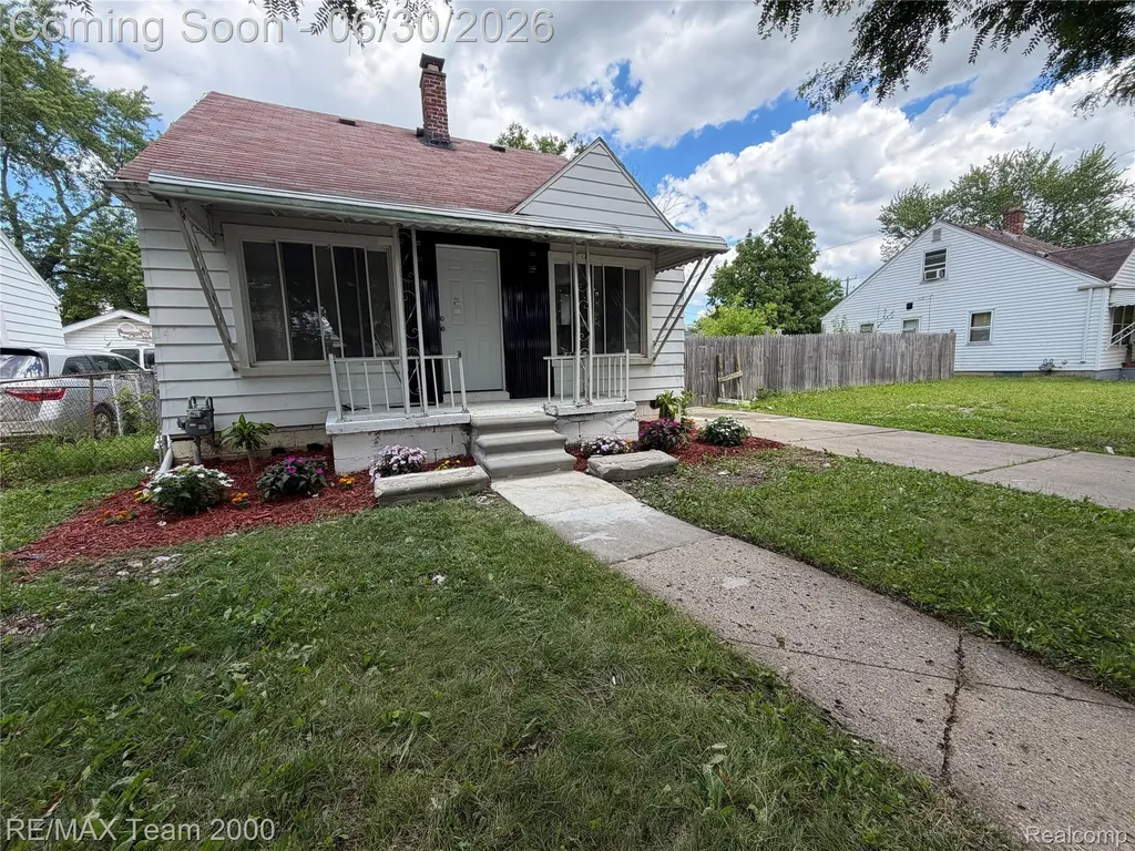 6760 Warwick Street Detroit City MI 48228