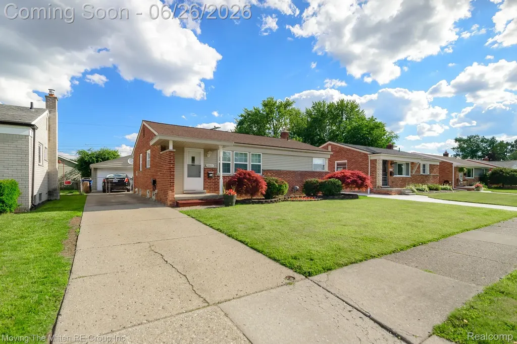 33115 Anita Drive Westland City MI 48185