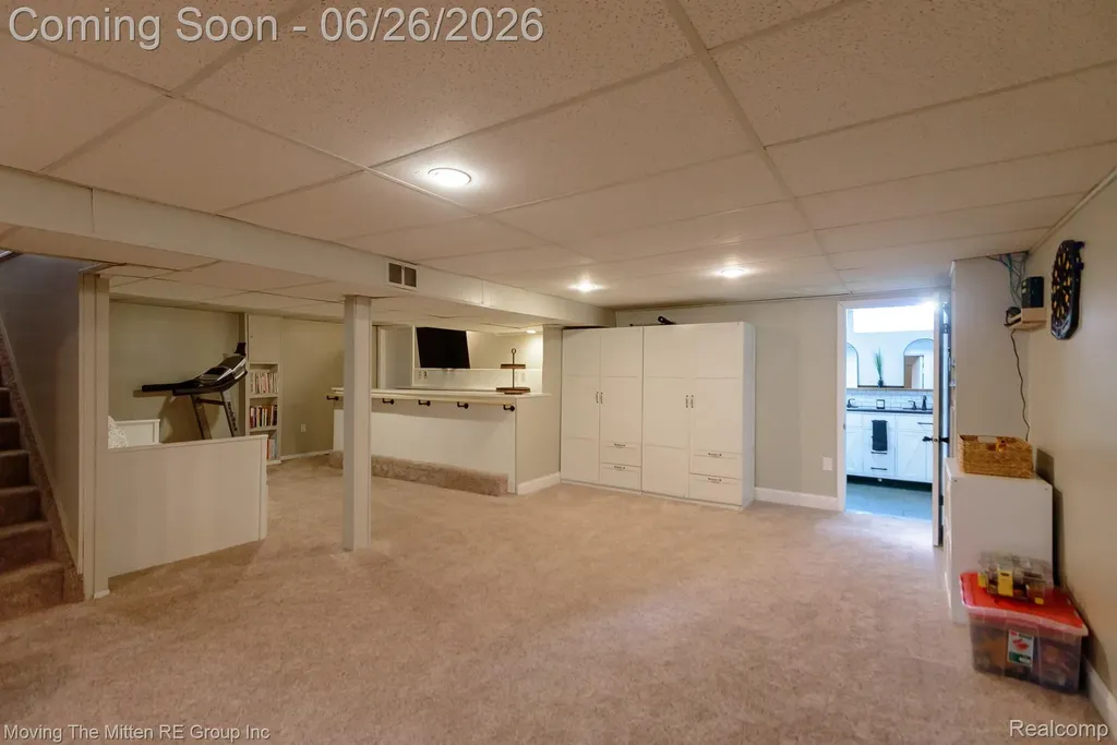 33115 Anita Drive Westland City MI 48185
