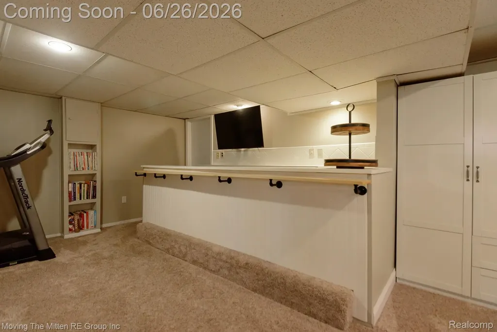 33115 Anita Drive Westland City MI 48185