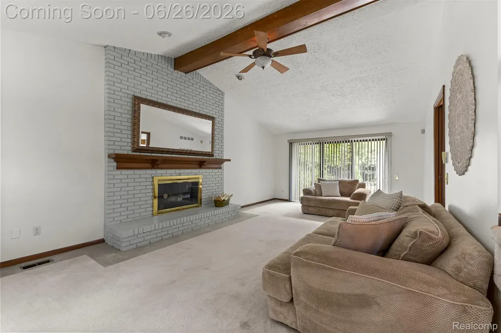 17520 Laurel Drive Livonia City MI 48152