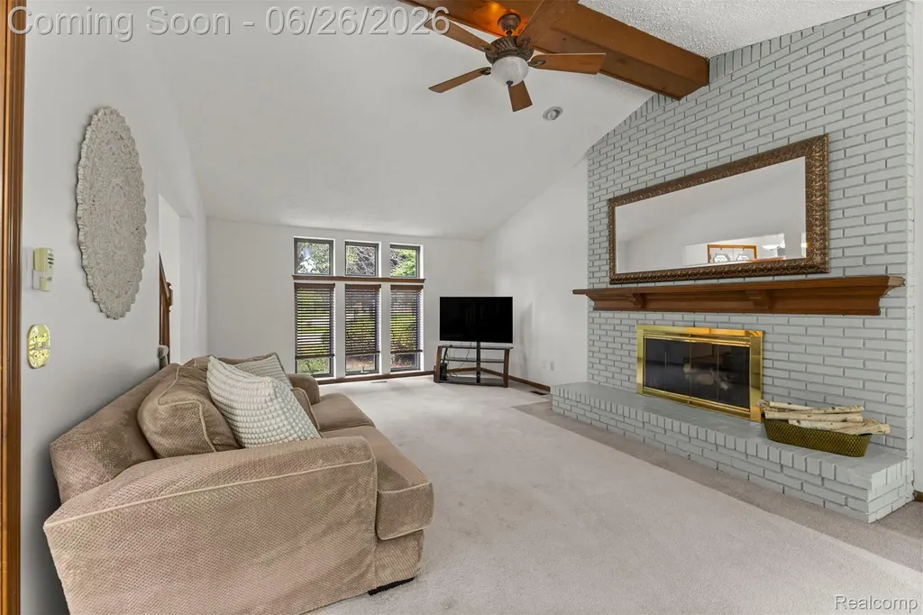 17520 Laurel Drive Livonia City MI 48152