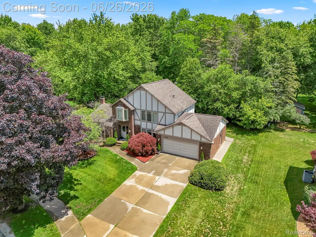 17520 Laurel Drive Livonia City MI 48152