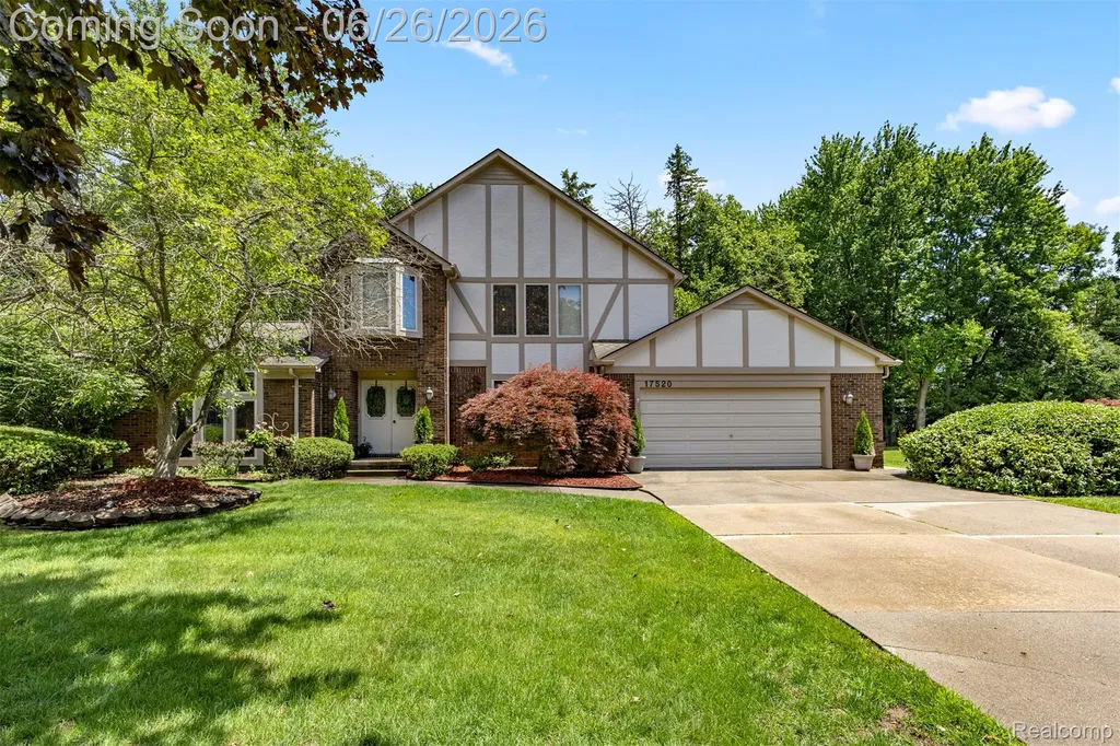 17520 Laurel Drive Livonia City MI 48152