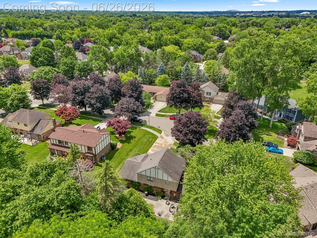 17520 Laurel Drive Livonia City MI 48152