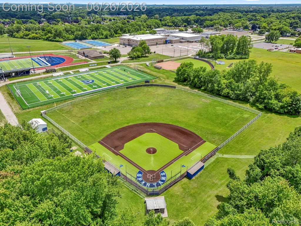 17520 Laurel Drive Livonia City MI 48152