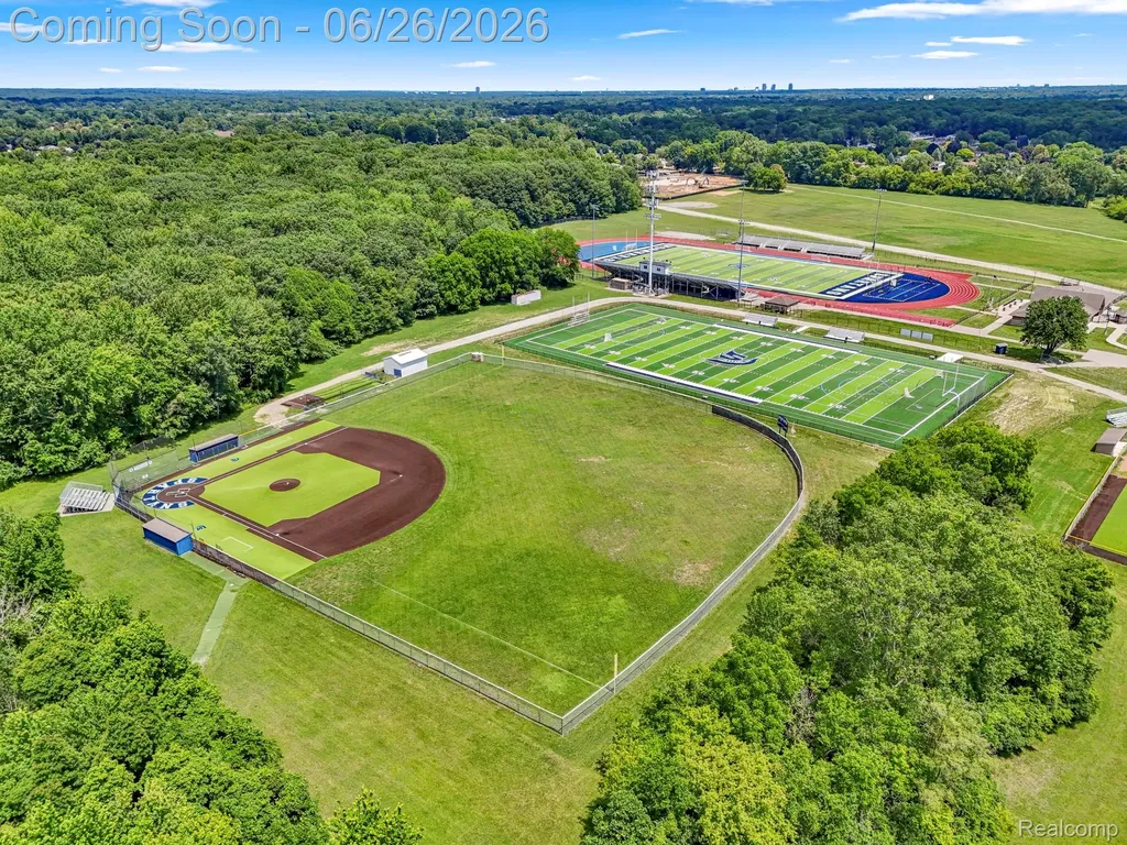 17520 Laurel Drive Livonia City MI 48152