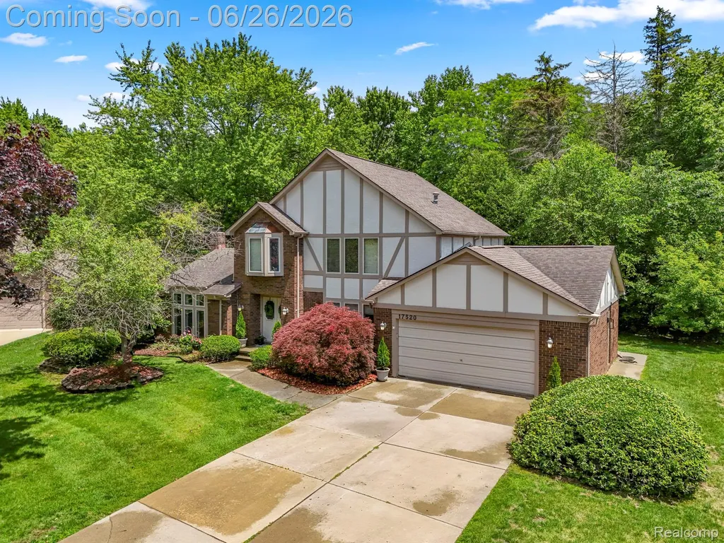 17520 Laurel Drive Livonia City MI 48152