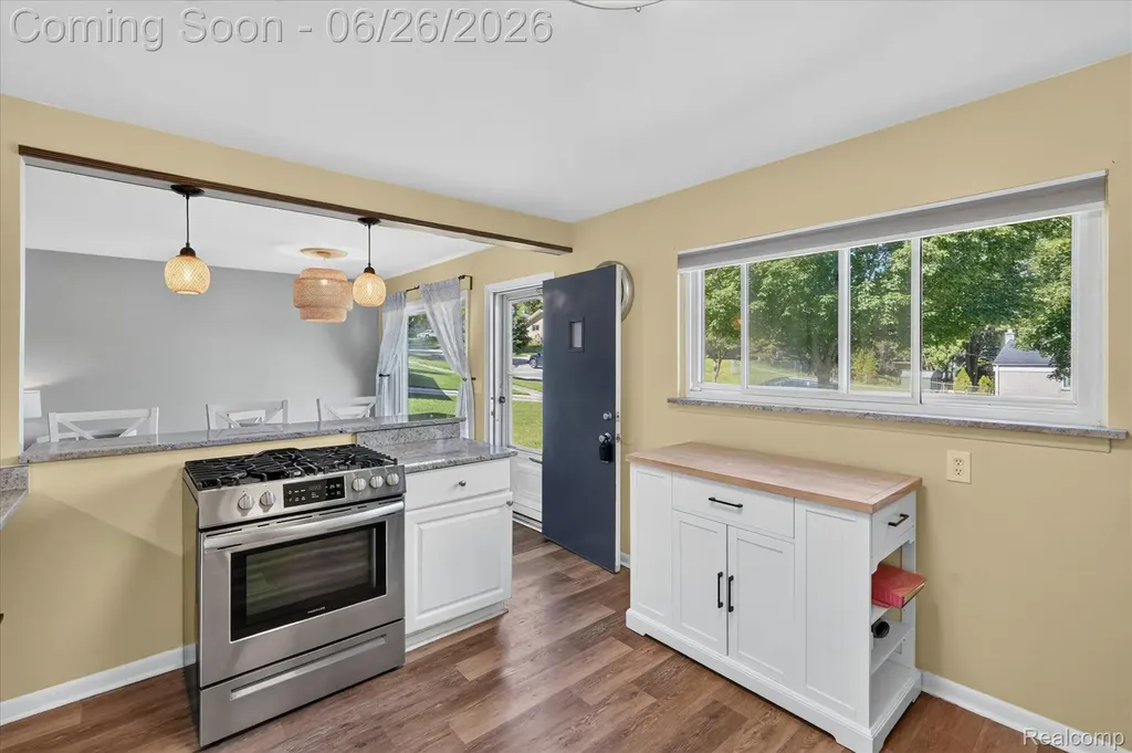 852 Manor Drive Milford Village MI 48381