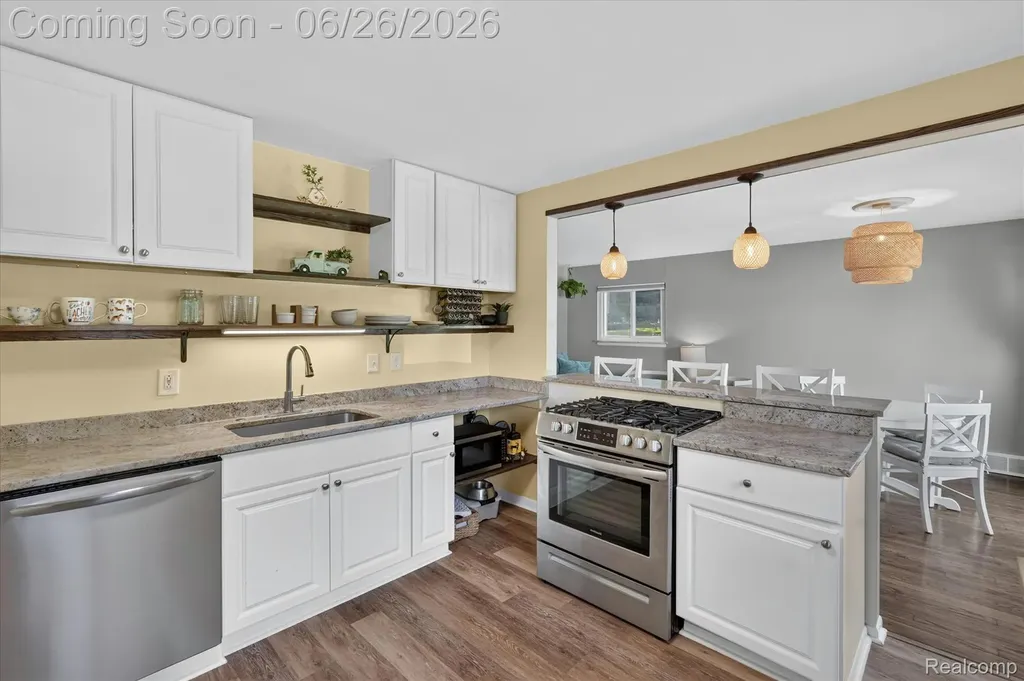 852 Manor Drive Milford Village MI 48381