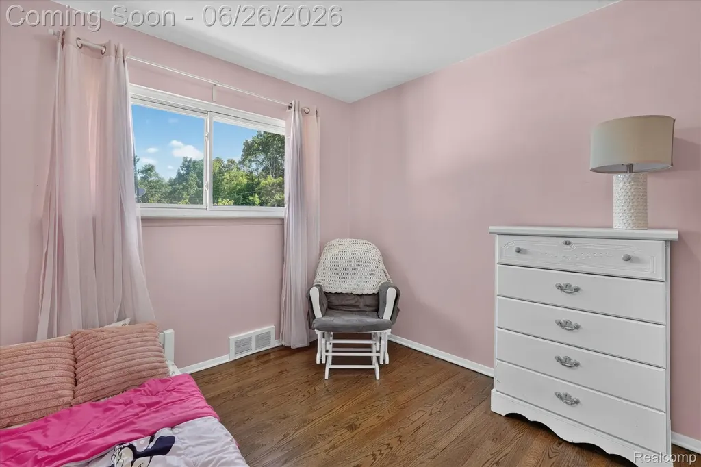 852 Manor Drive Milford Village MI 48381
