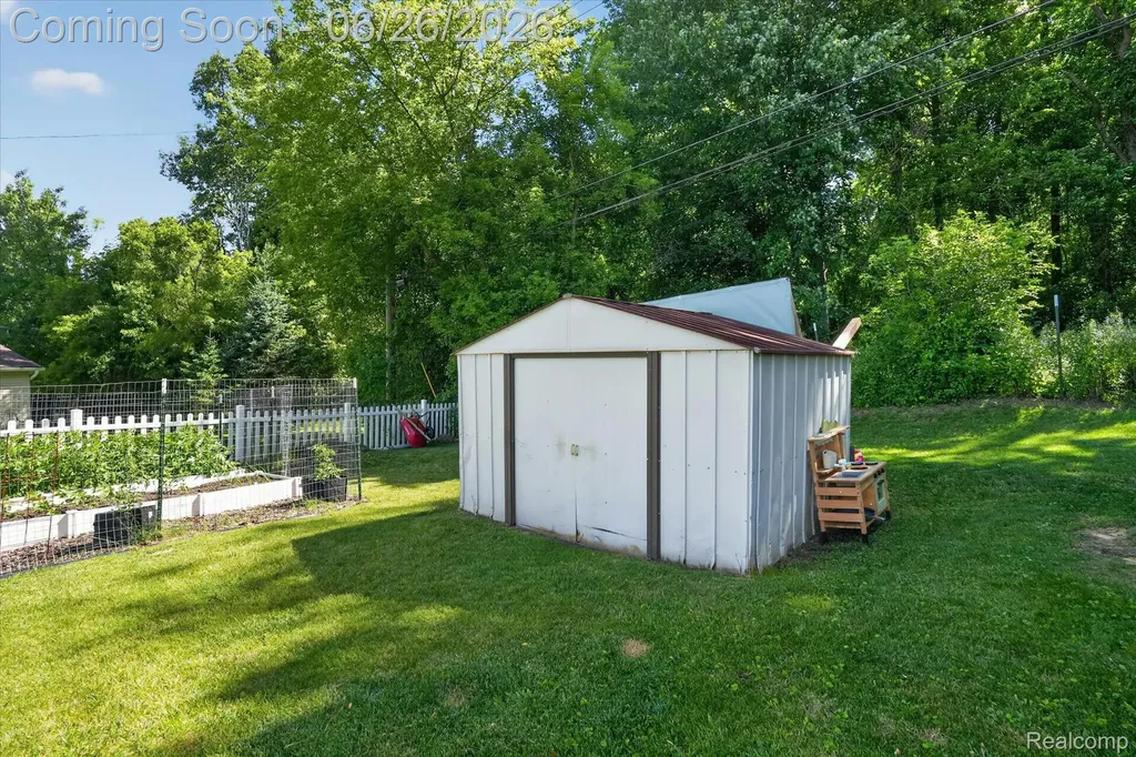 852 Manor Drive Milford Village MI 48381