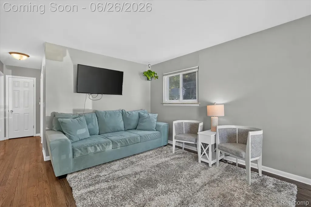 852 Manor Drive Milford Village MI 48381