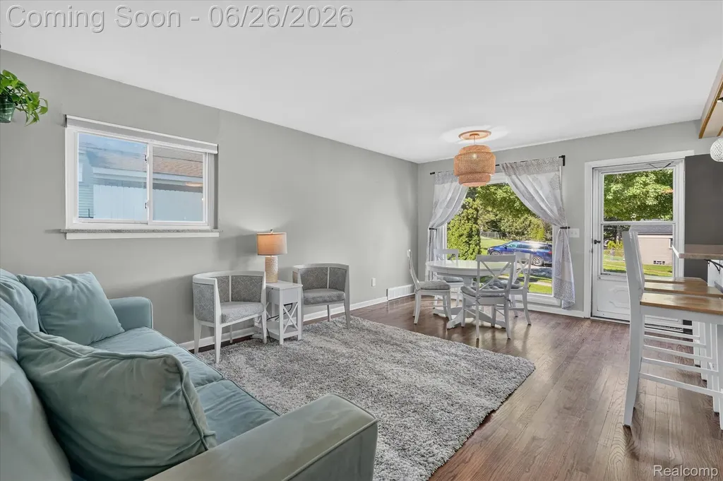 852 Manor Drive Milford Village MI 48381