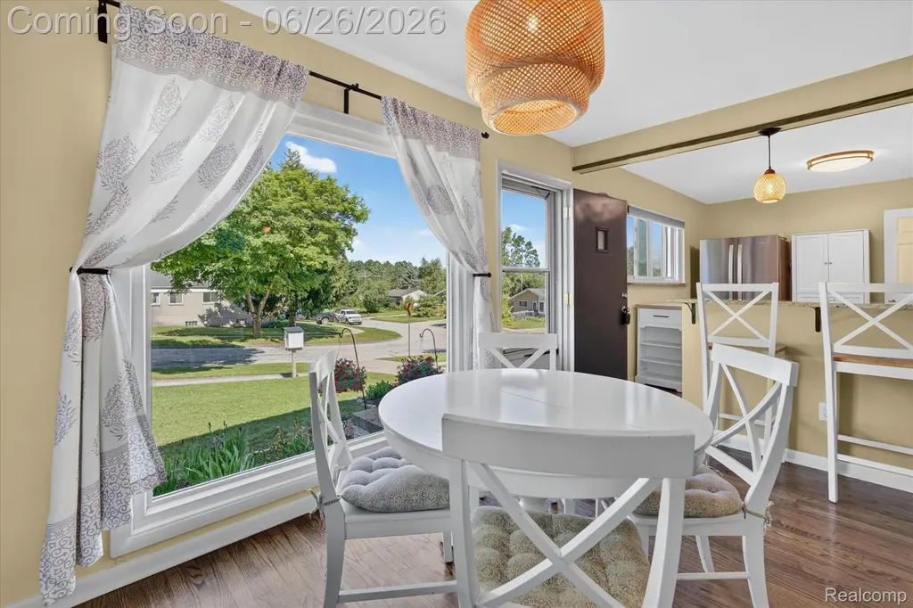 852 Manor Drive Milford Village MI 48381