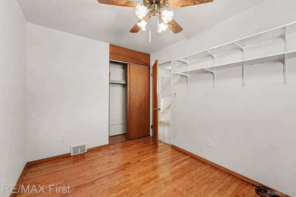 15628 Canberra Street Roseville City MI 48066